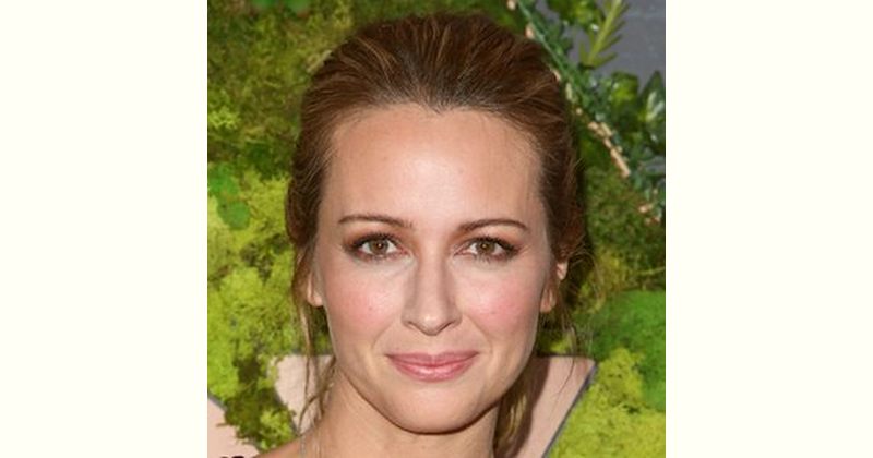 Amy Acker Age and Birthday