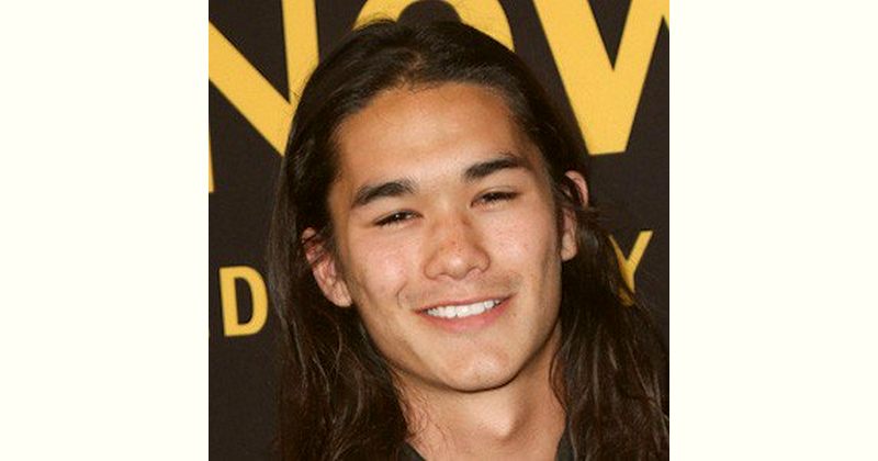 Do you want to know Booboo Stewart's Age and Birthday date? 
