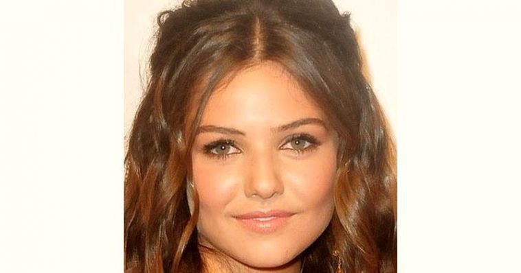 Danielle Campbell Age and Birthday