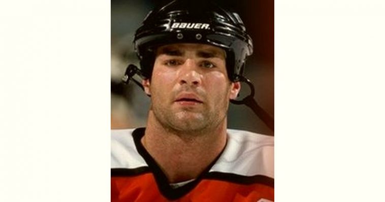 Eric Lindros Age and Birthday