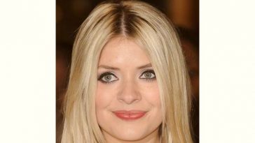 Holly Willoughby Age and Birthday