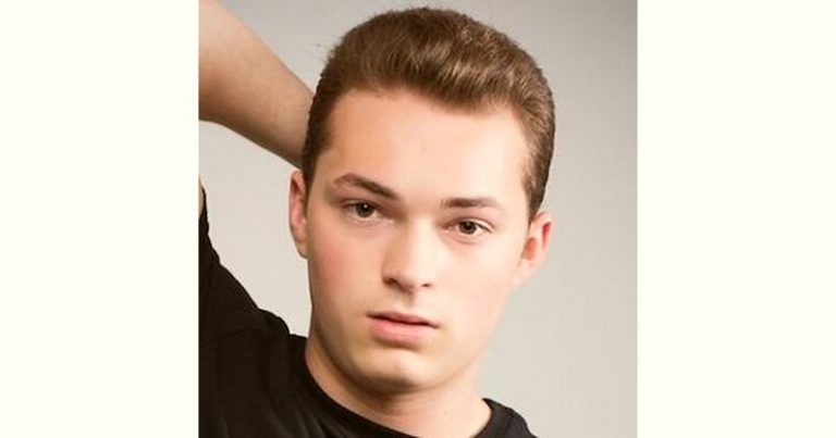 Lance Stewart Age And Birthday BirthdayAge.com