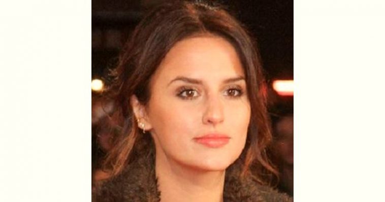 Lucy Watson Age and Birthday