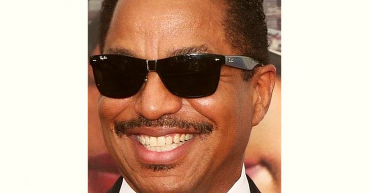 Beyond The Spotlight The Life Of Marlon Jackson His Age And His Legacy - ggo3d13