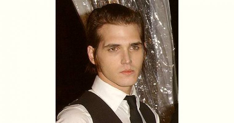 Mikey Way Age and Birthday