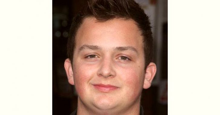 Noah Munck Age And Birthday BirthdayAge.com