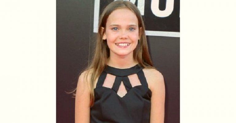 Oona Laurence Age And Birthday BirthdayAge.com