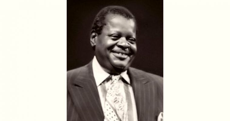 Oscar Peterson Age and Birthday