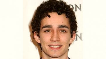 Robert Sheehan Age and Birthday
