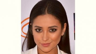 Shay Mitchell Age and Birthday
