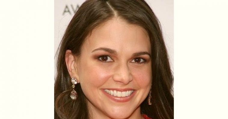 Sutton Foster Age and Birthday