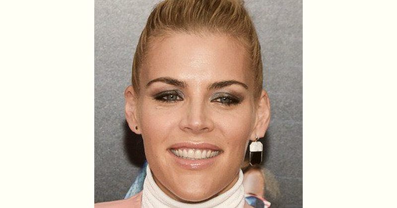 Tvactress Busy Philipps Age and Birthday