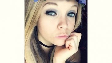 Victoria Mills Age and Birthday