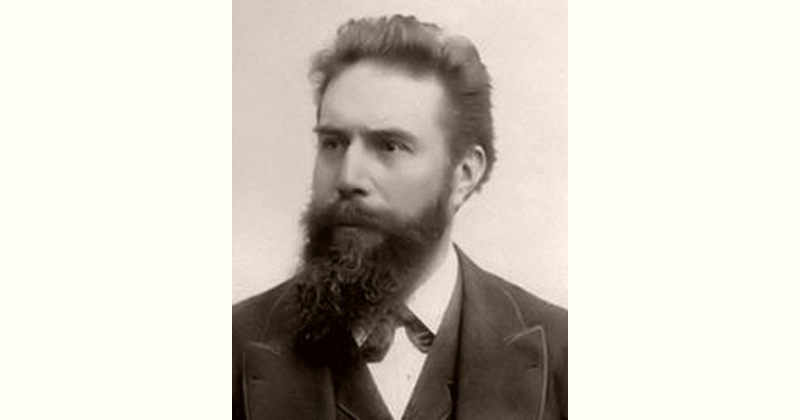 Wilhelm Röntgen Age and Birthday